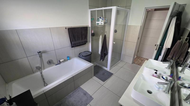 3 Bedroom Property for Sale in Seemeeu Park Western Cape